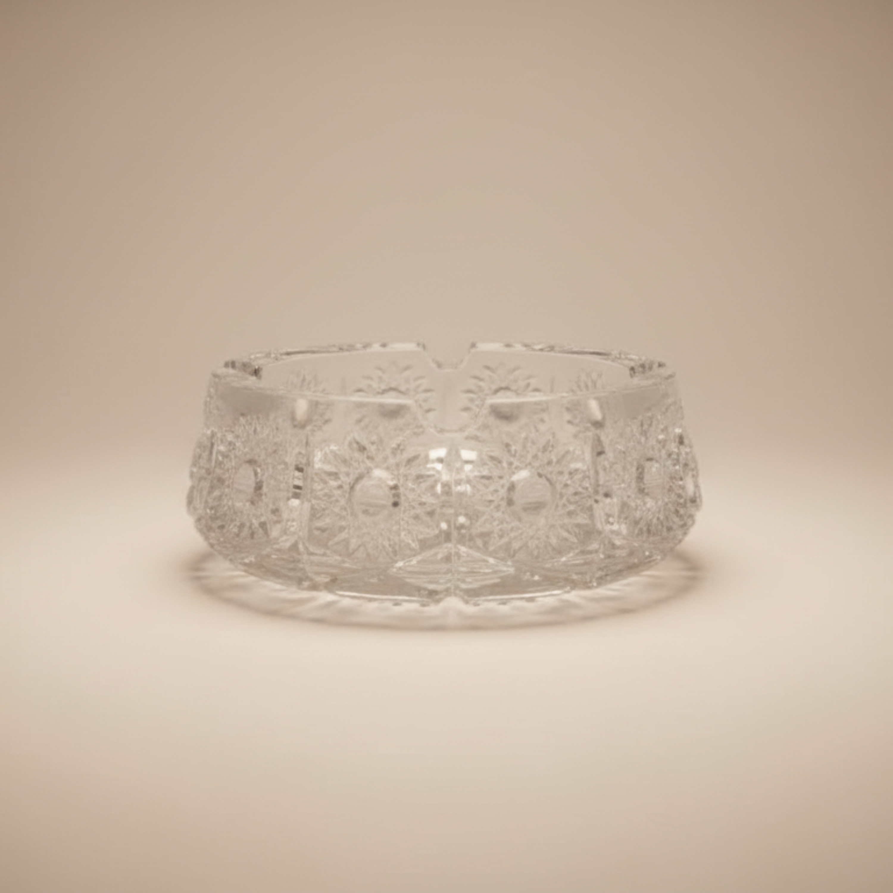 Cendrier Soltana – Cristal de Bohême Taillé & Design Classique
